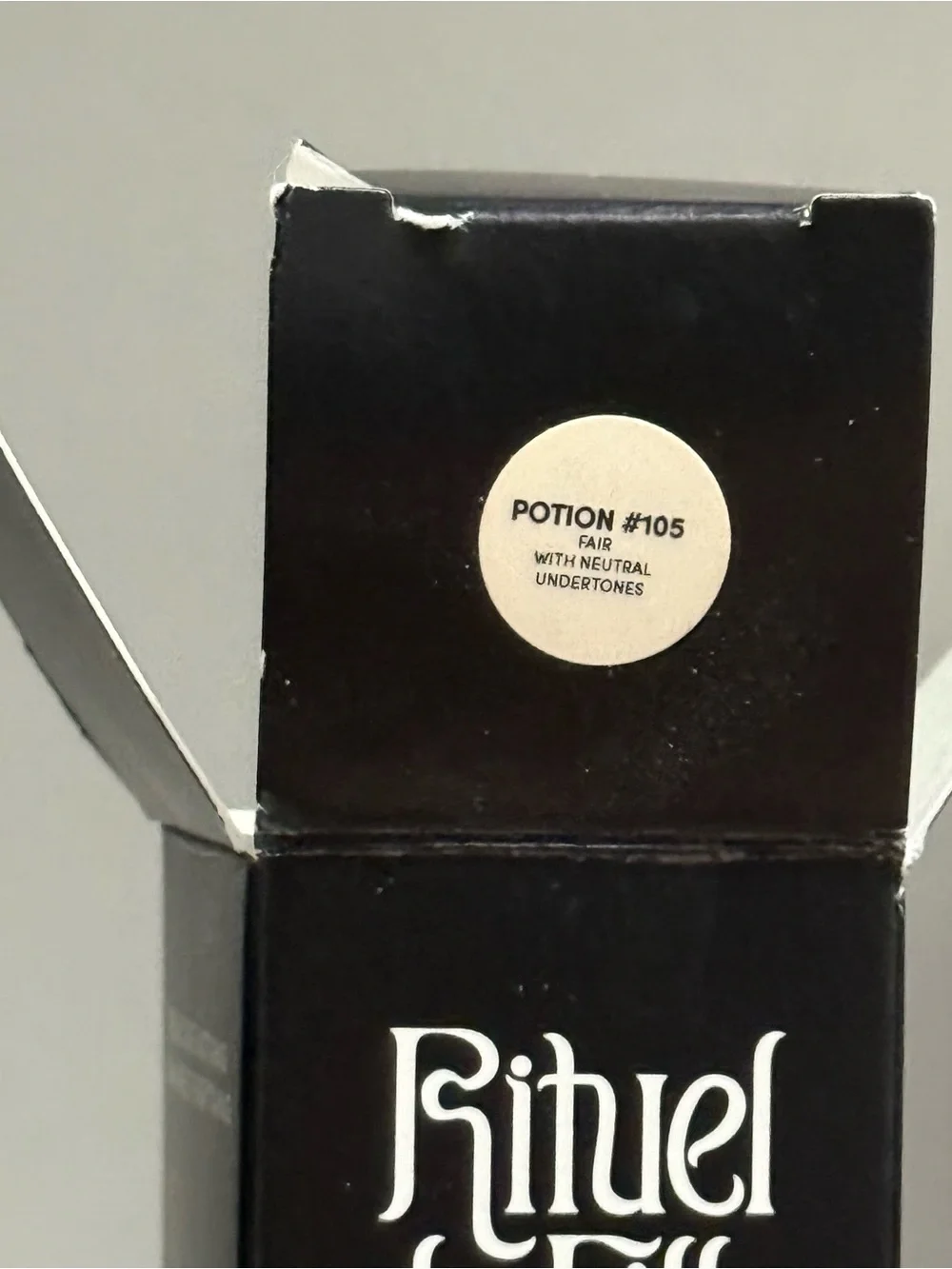 New w/ box Rituel de Fille 3 Drop Weightless Serum Foundation shade 105 (fair)